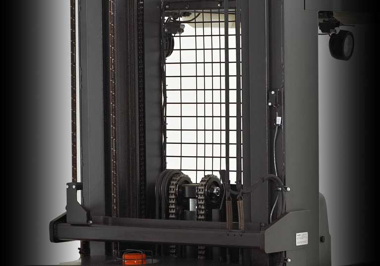 Raymond 5000 Series Orderpicker stock picker truck