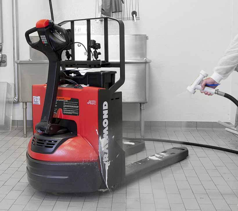 Power Pallet Jack, Raymond 8210 Walkie Pallet Jack, Pallet Jack washdown at food processing plant