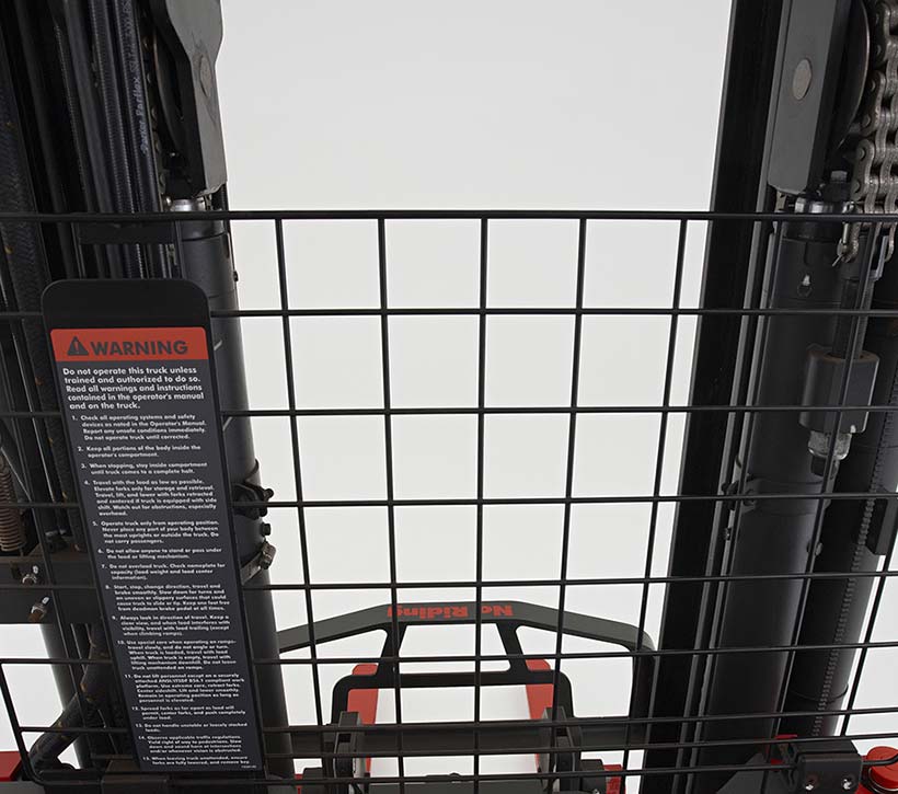 Raymond Dockstance Reach Truck open view mast